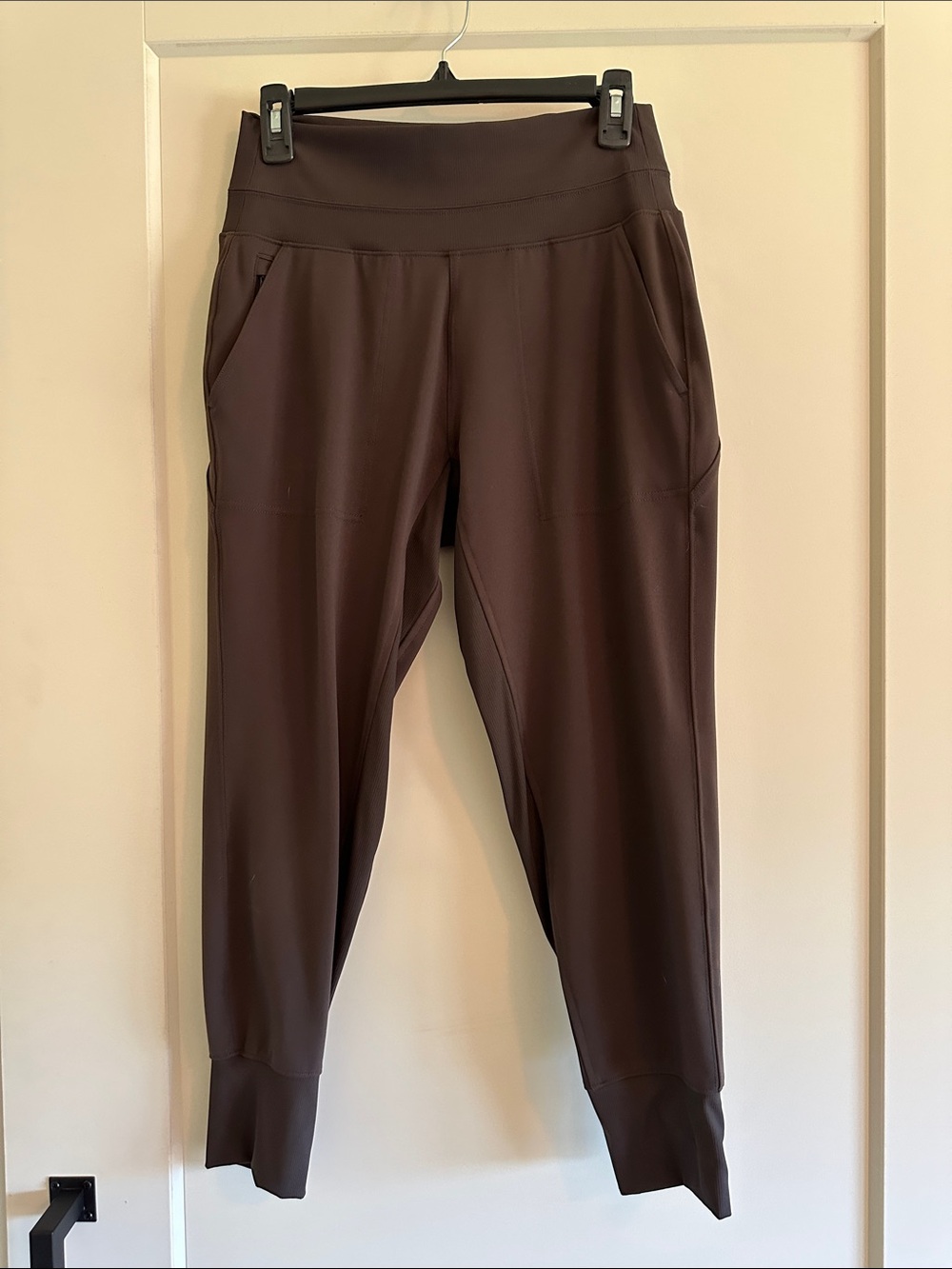 Athleta High Rise Venice Jogger - Truffle